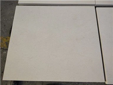 Witte kalkstenen vloertegels