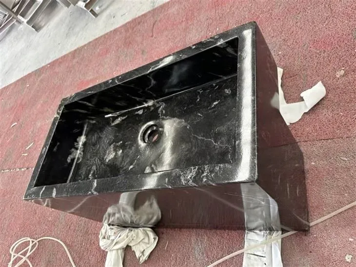 Zwart granieten schort wastafel