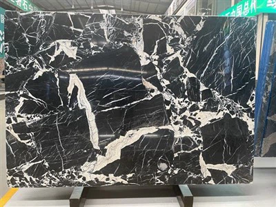 Petit Antiek Zwart Marmer