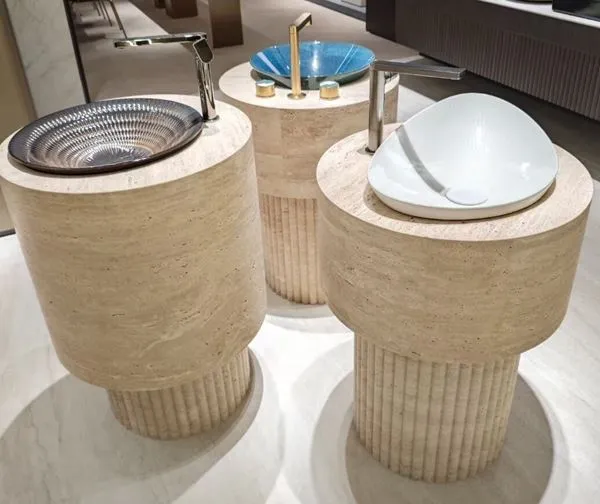 Travertine wasbekkens